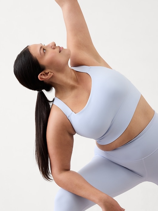 Image number 3 showing, Warrior Twist Longline Sports Bra D-DD